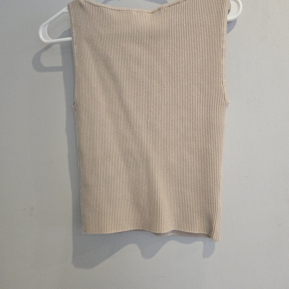 Abercrombie & Fitch Women's Beige Ribbed Tank Top - Picture 4 of 4
